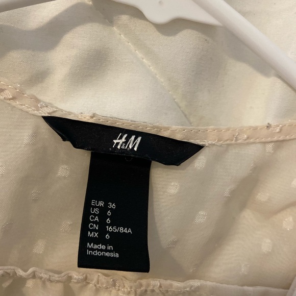 Sheer Cream Shirt H&M - Picture 2 of 2